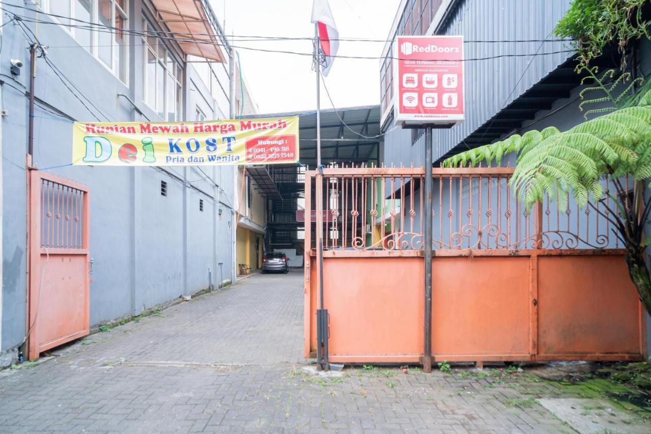 Reddoorz Near Flyover Arjosari มะลัง ภายนอก รูปภาพ